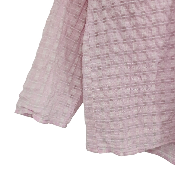 Cut Loose Women's Textured Button Front Boxy Fit Shirt - M - Picture 4 of 6